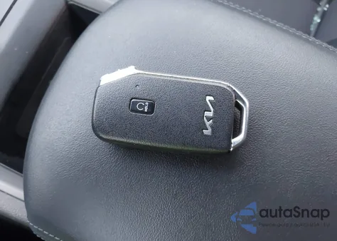 2022 Kia K5 Gt-Line z USA, uszkodzony, nr VIN 5XXG64J28NG128223